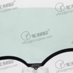 RH REAR DOOR GLASS GREEN W/FITT